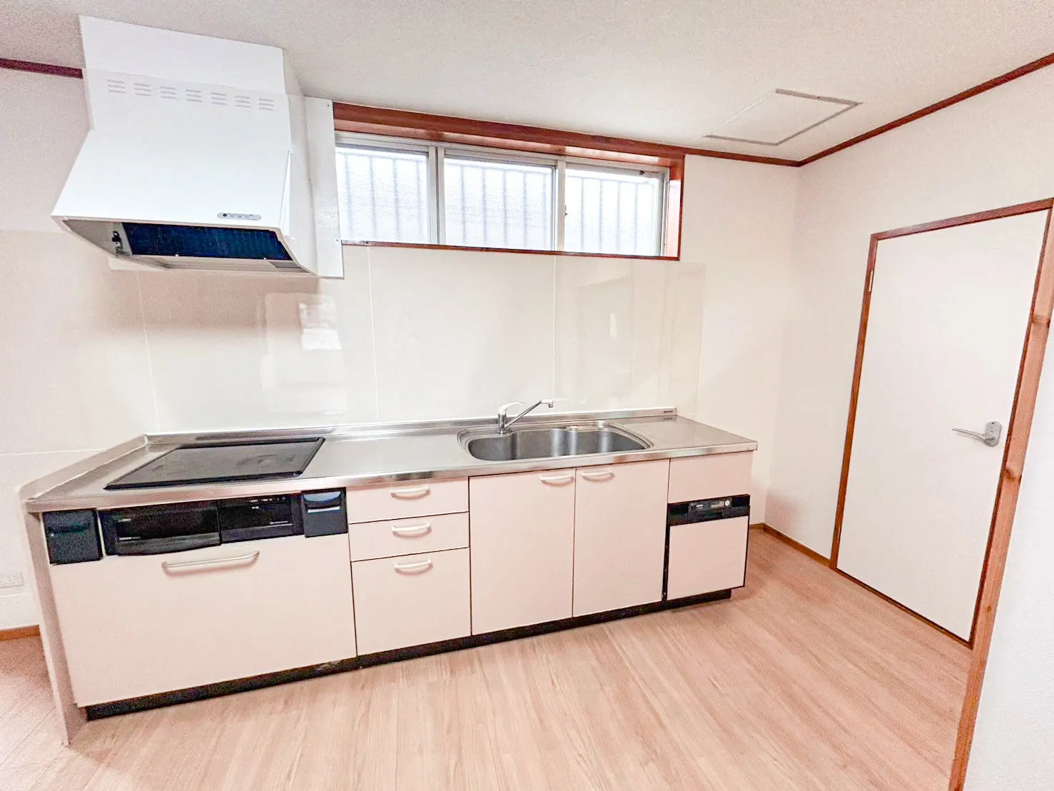 名護市大西四丁目貸し戸建て(２F)