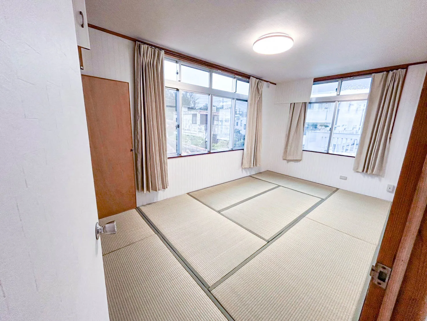 名護市大西四丁目貸し戸建て(２F)