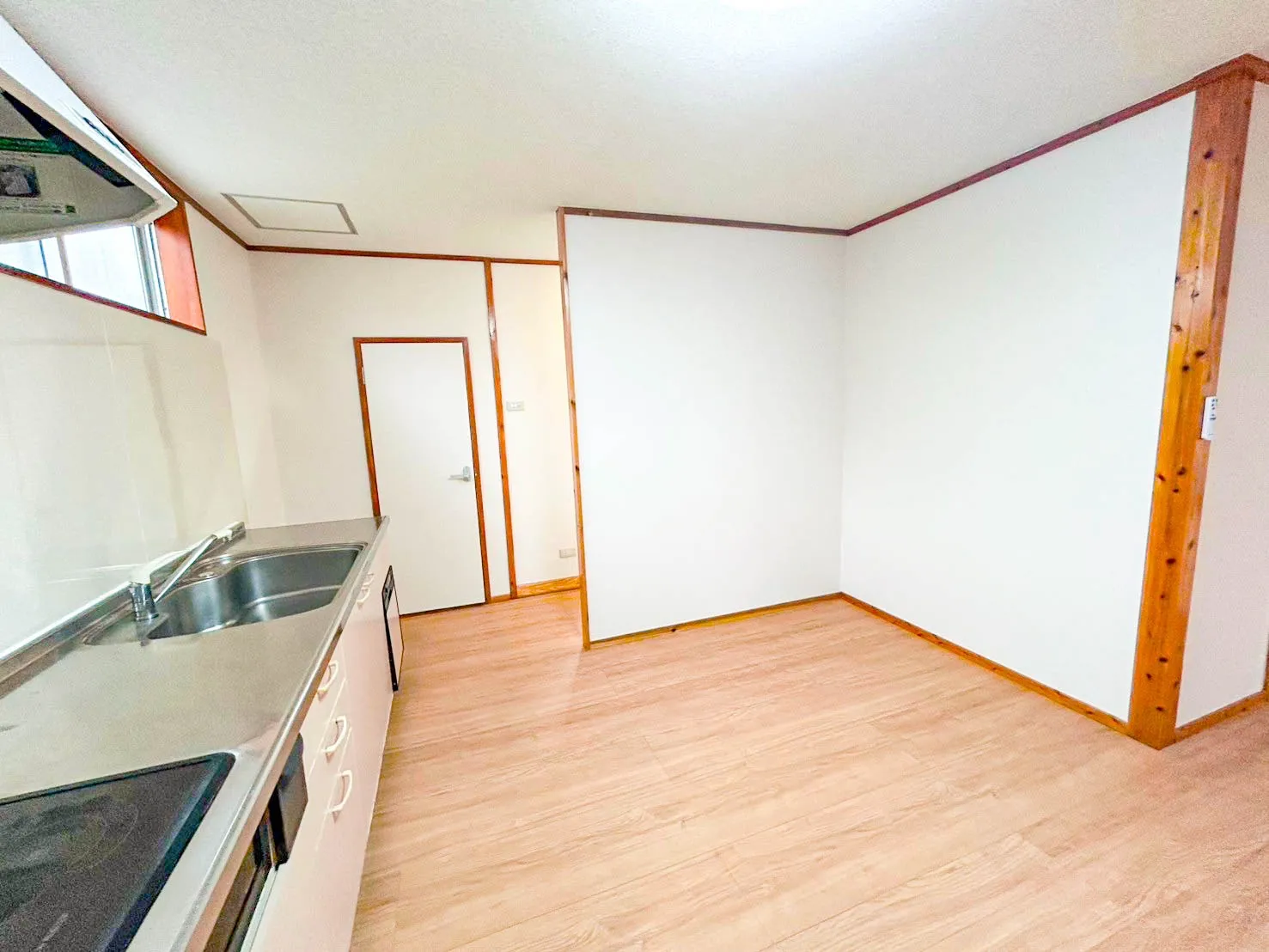 名護市大西四丁目貸し戸建て(２F)