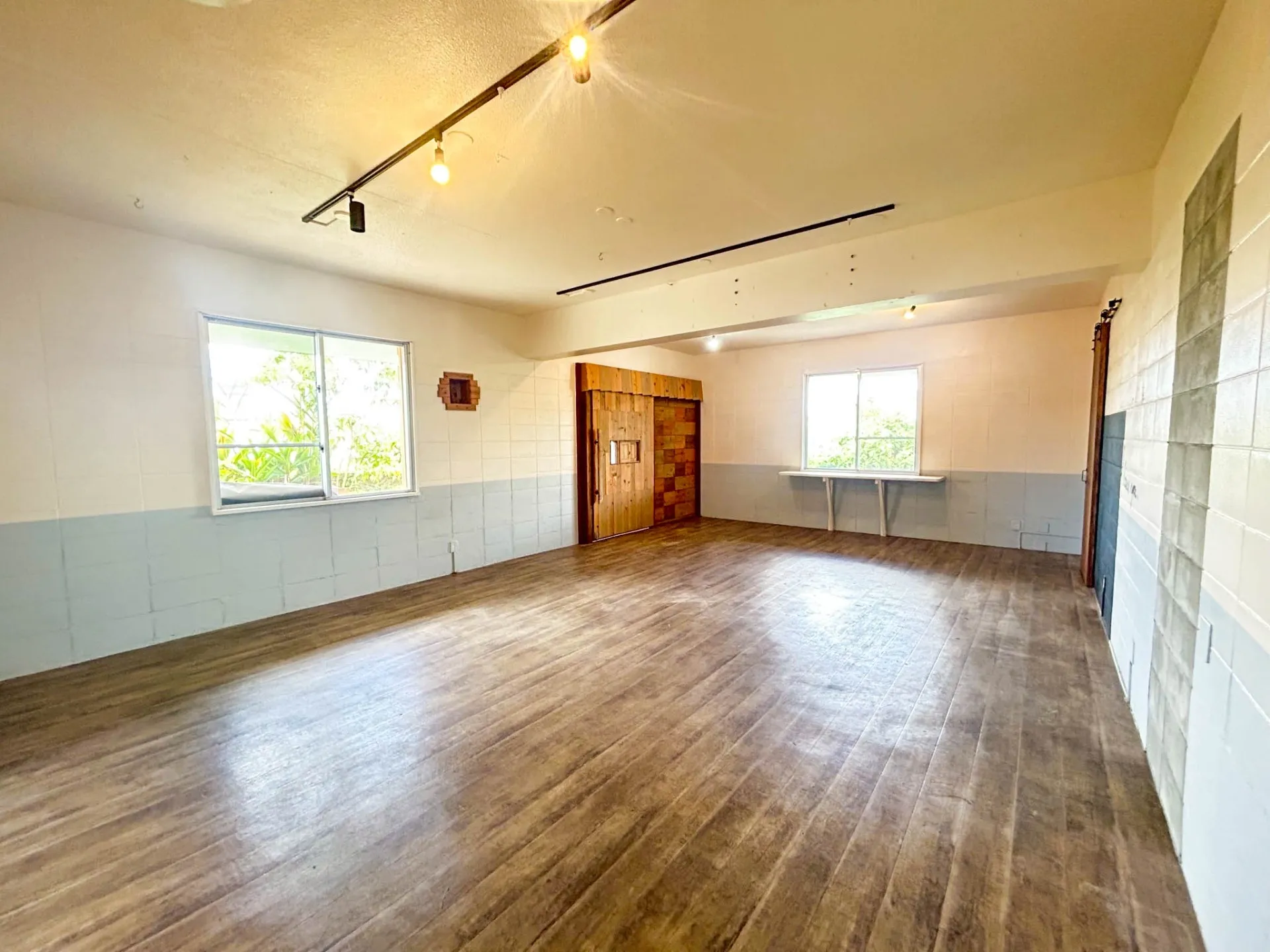 名護市宮里七丁目貸し店舗