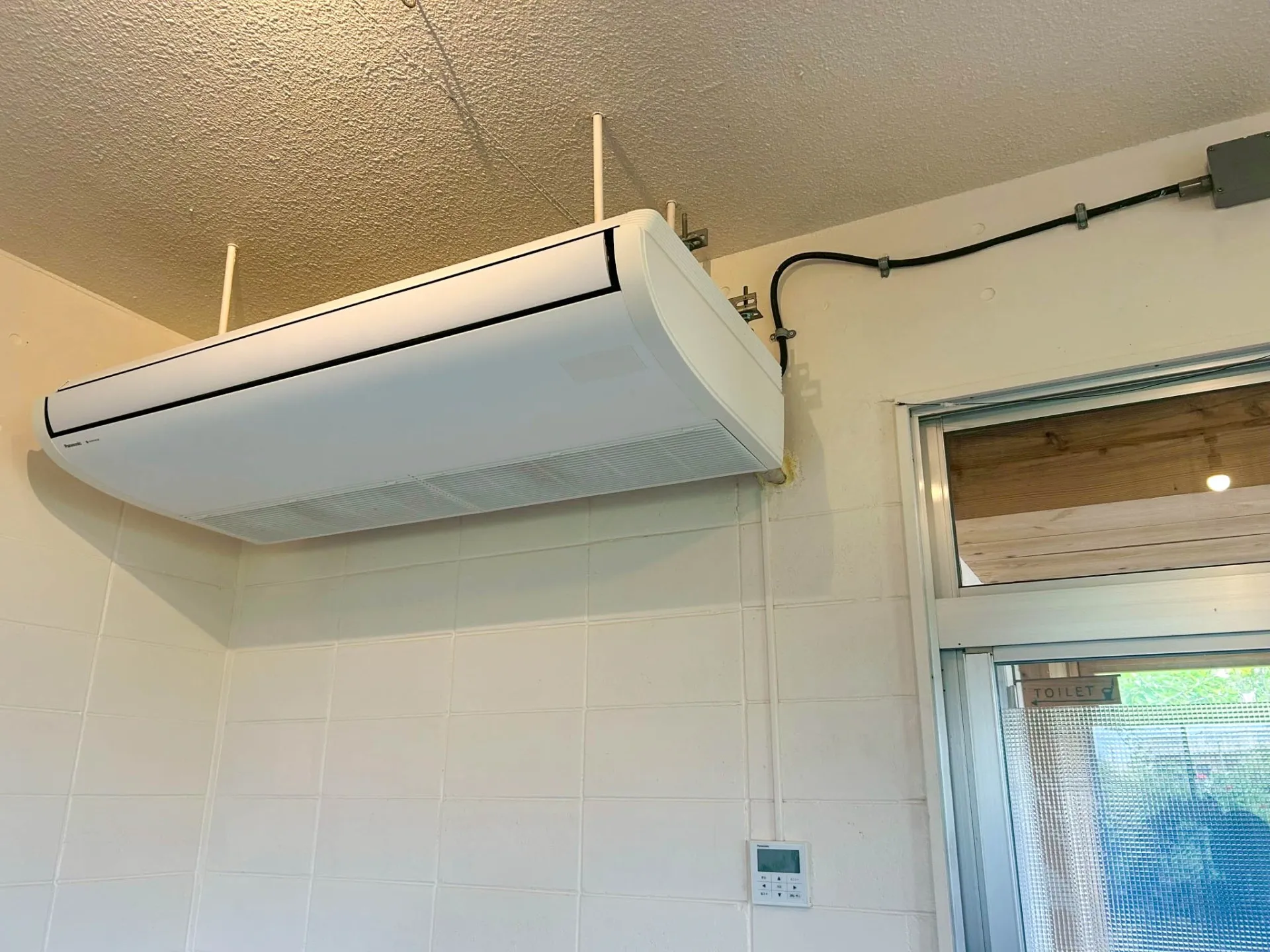 名護市宮里七丁目貸し店舗