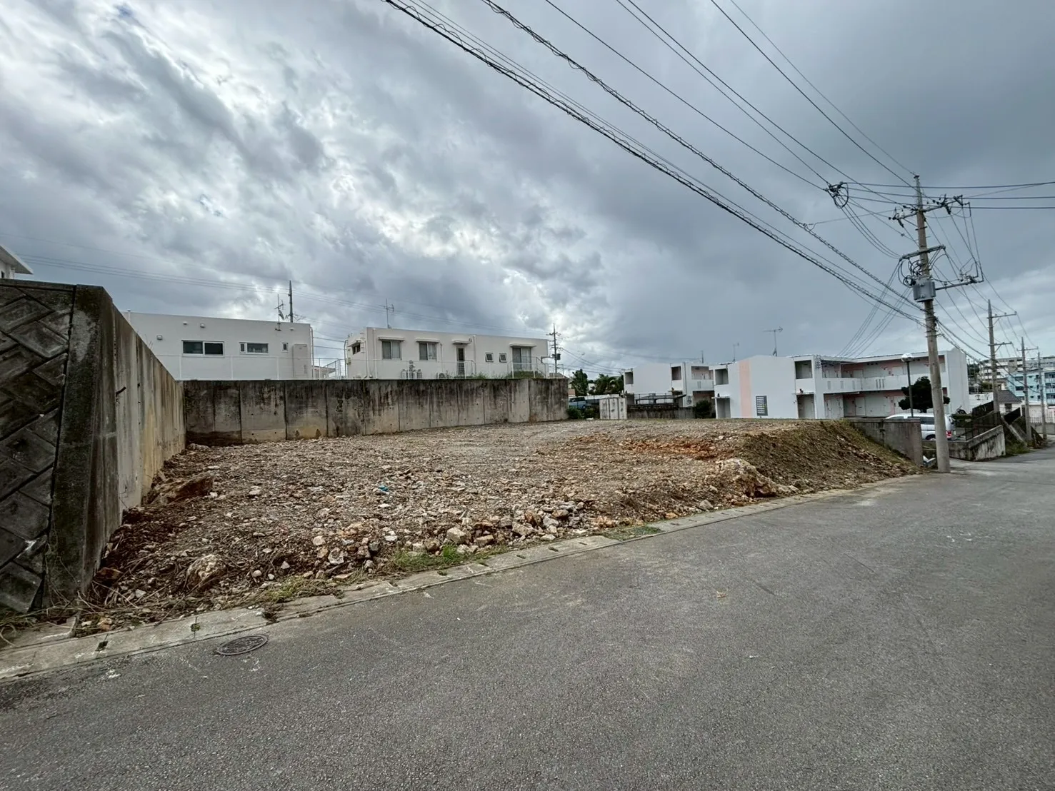 名護市宇茂佐の森三丁目売り土地