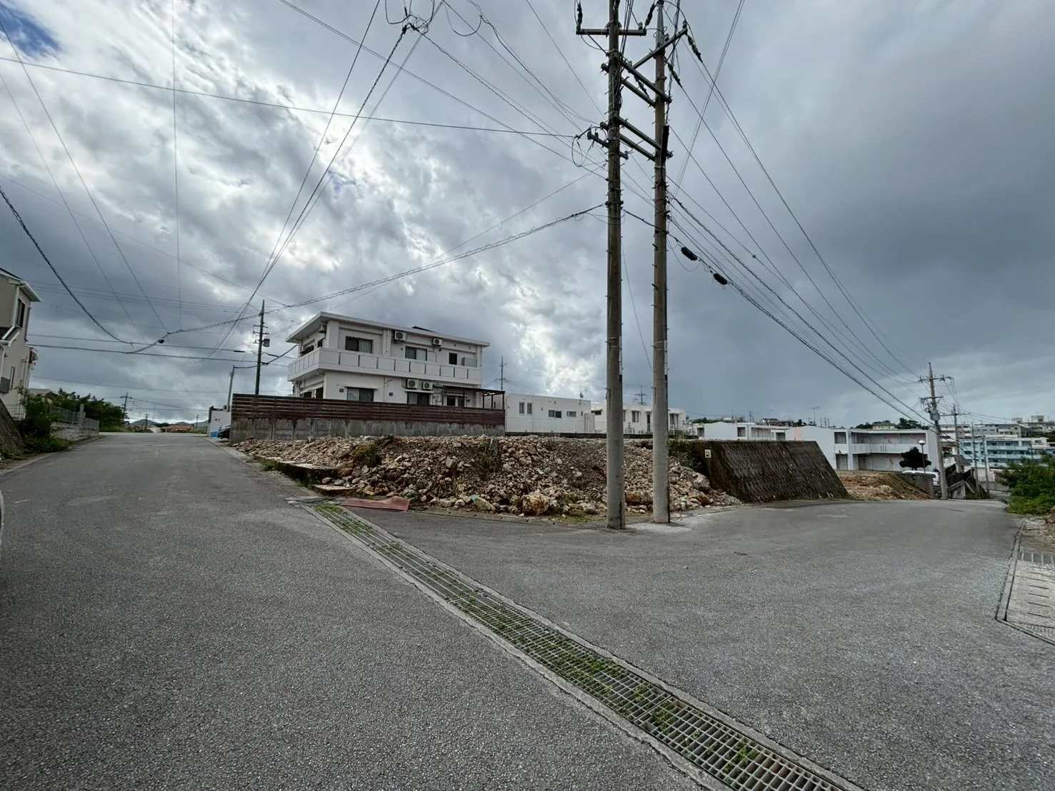 名護市宇茂佐の森三丁目売り土地