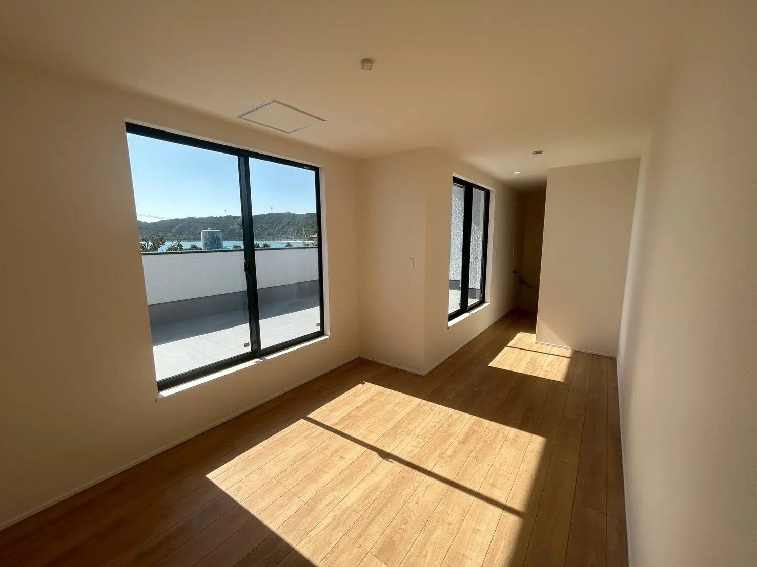 リナージュ 東村平良・2号棟