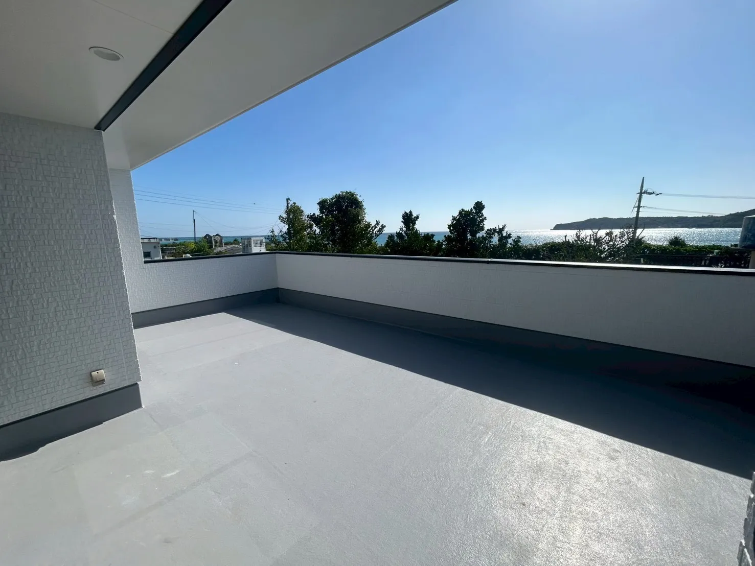 リナージュ 東村平良・2号棟