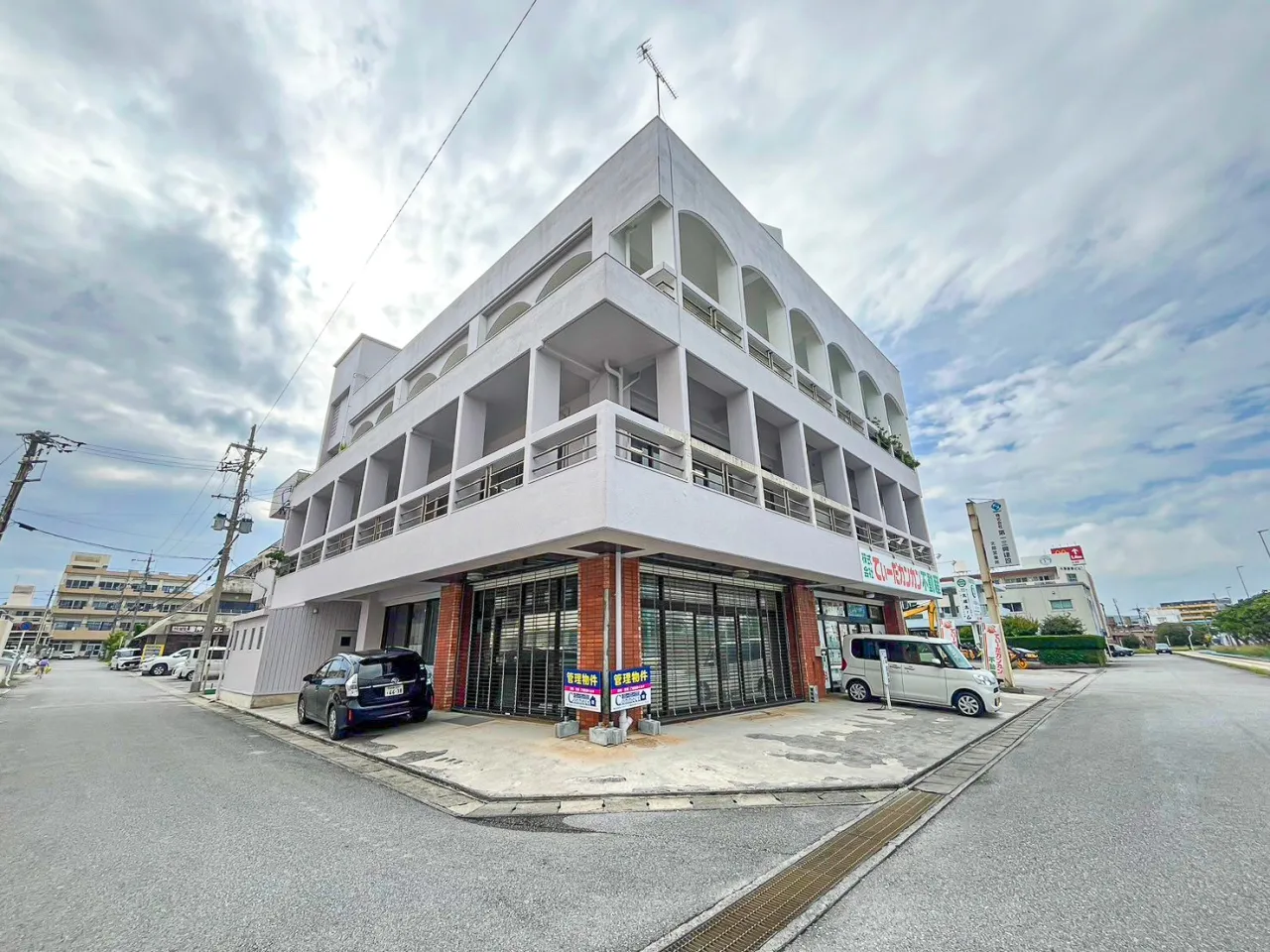 琉興ビル 202号室