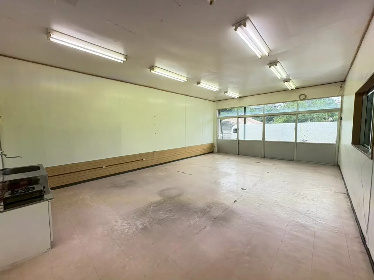 名護市伊差川貸店舗 4号室