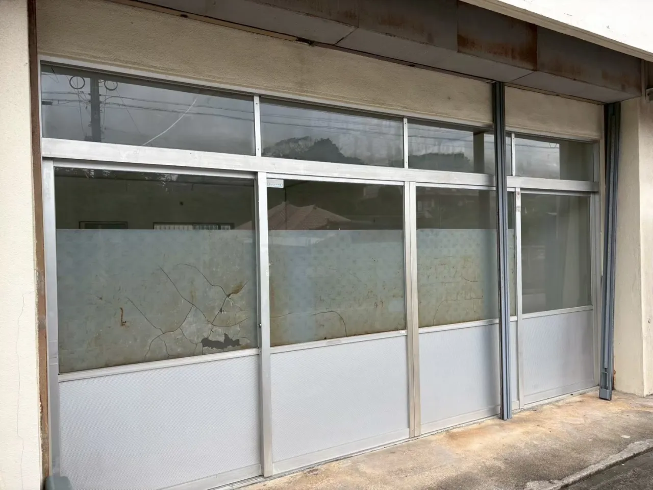 名護市伊差川貸店舗 4号室